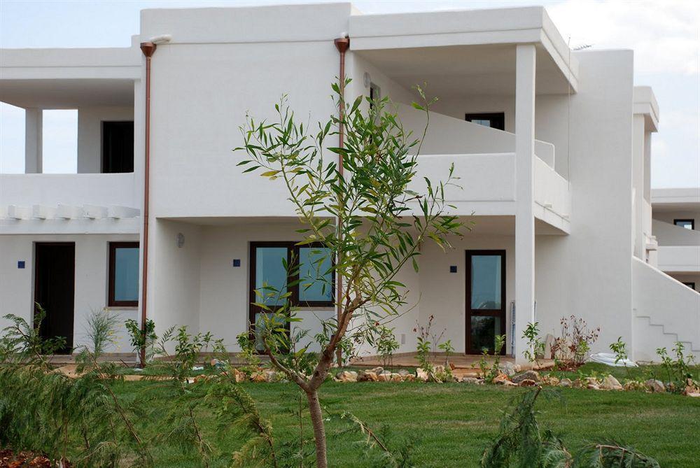 Torre Guaceto Resort Carovigno Exterior foto