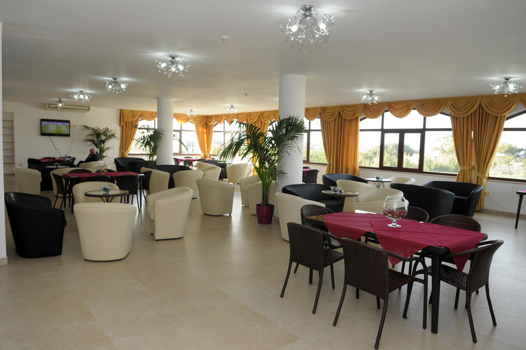 Torre Guaceto Resort Carovigno Exterior foto