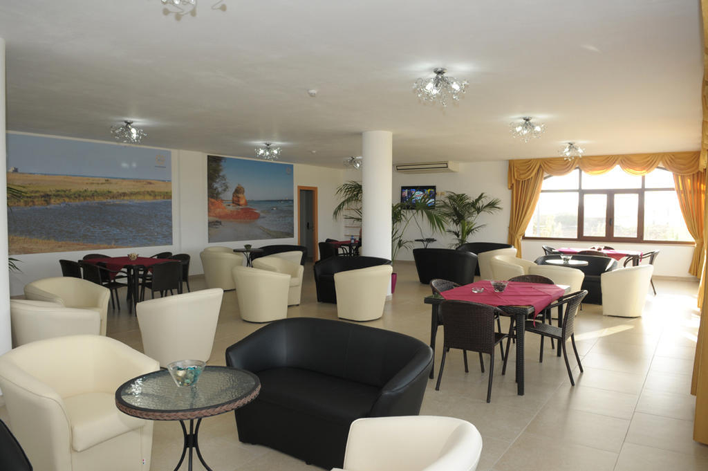 Torre Guaceto Resort Carovigno Exterior foto